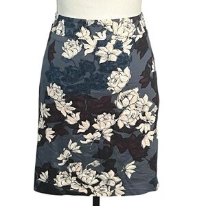 LOFT size 10P floral pencil skirt EUC